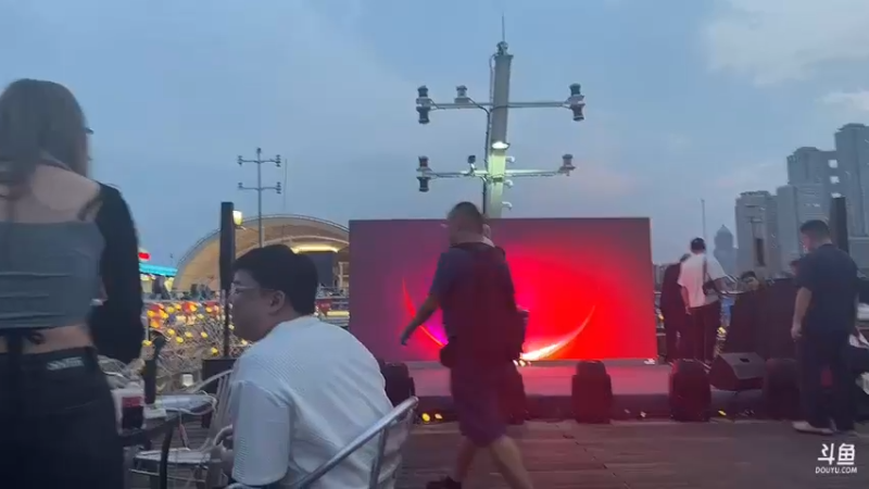 【2023-09-10 18点场】喔唷童夕：【童夕】武汉户外第四天！