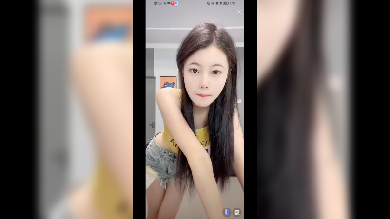 美女直播聊天，好苗条啊