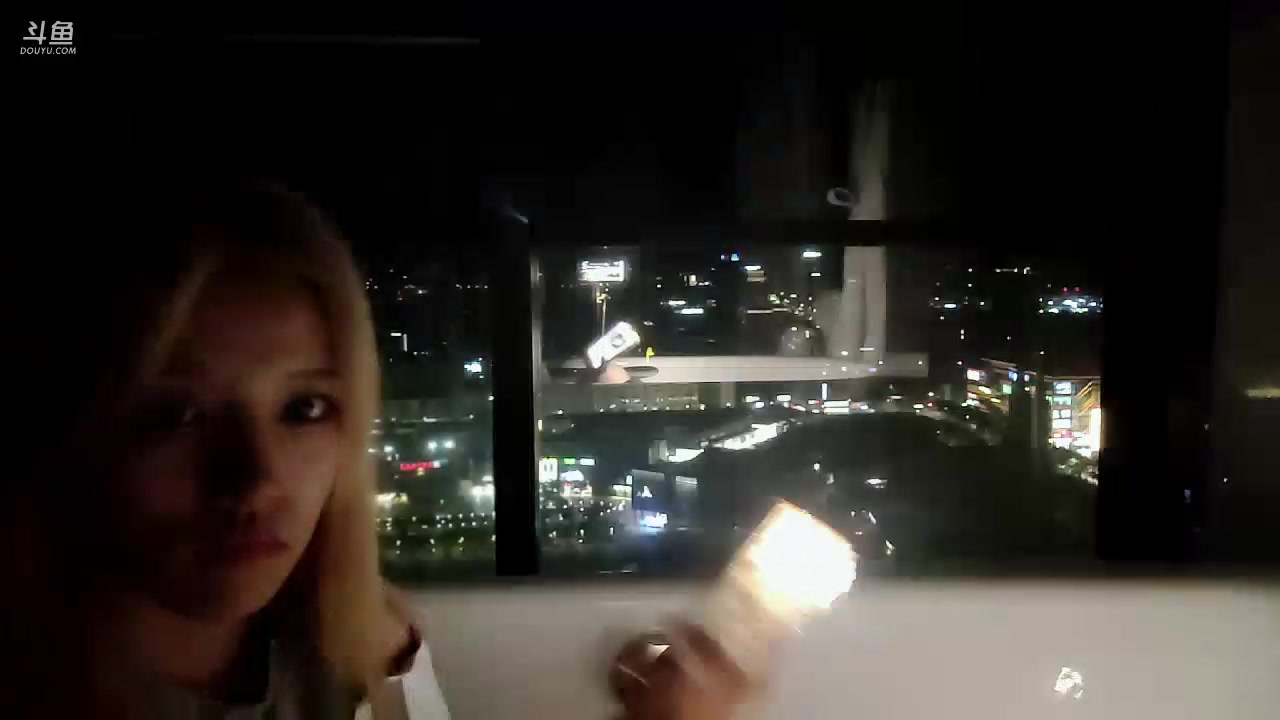【2023-9-10 21点场】唐6儿:【小奶团】今天7点开哦Xdm