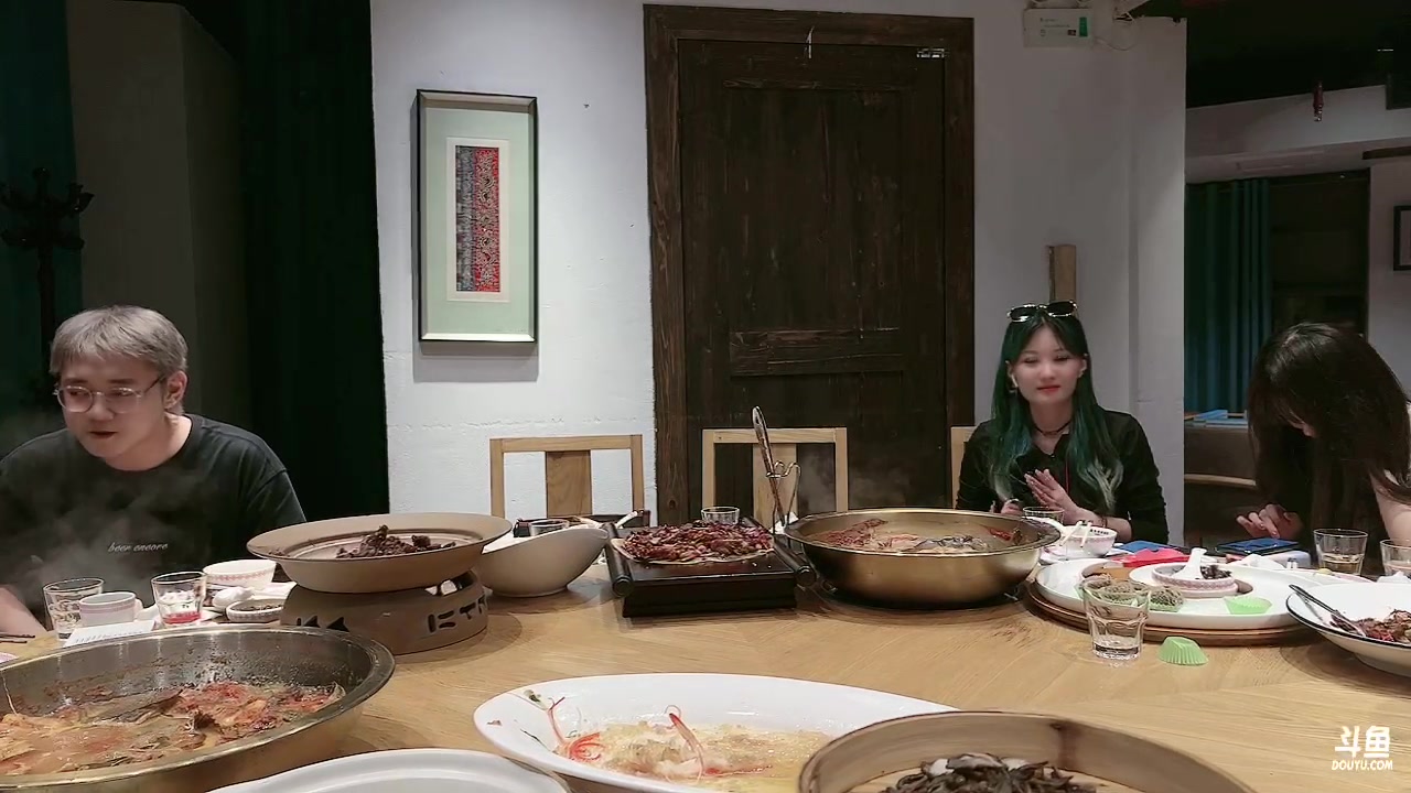 【2023-09-10 19点场】昔恩小姐姐：【小奶团】北厂团建开始啦~