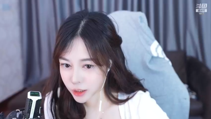 等了那么久迪迪打PK，结果一直在聊天 我擦