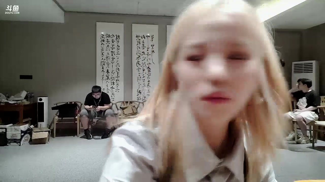 【2023-9-11 18点场】唐6儿:【小奶团】炉石DAY1在大巴上啦晚点开播