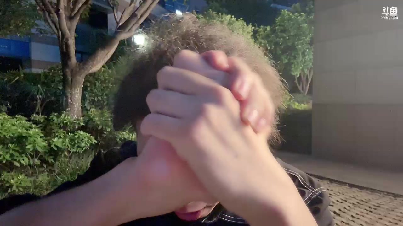 【2023-09-13 00点场】秀才冷男：在路上，到地方开播