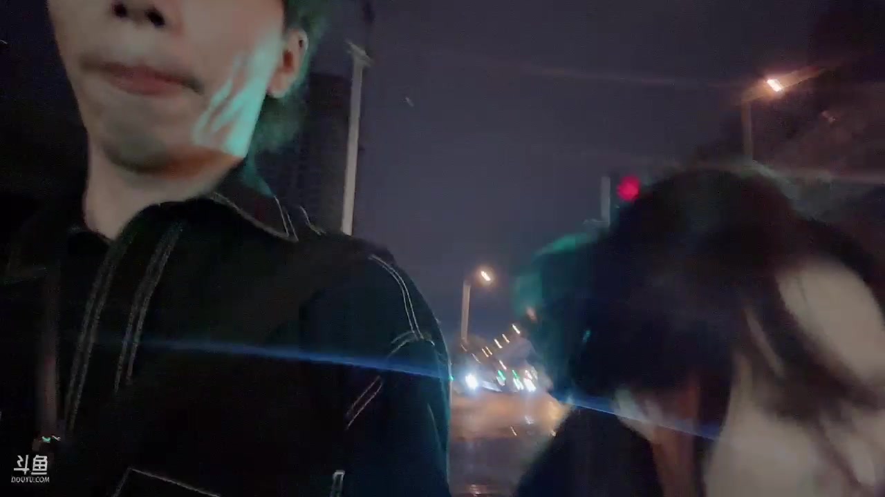 【2023-09-13 02点场】秀才冷男：在路上，到地方开播