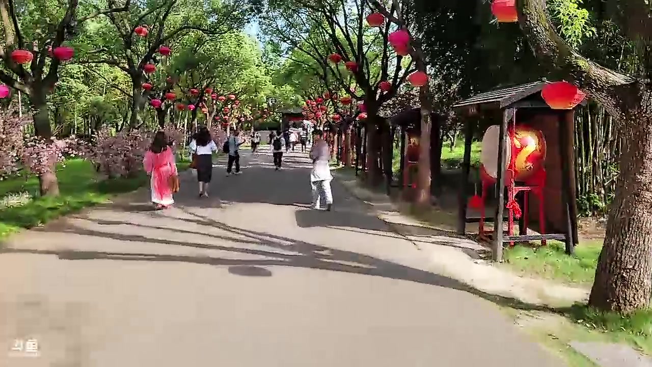 【2023-9-12 15点场】唐6儿:【小奶团】炉石DAY1在大巴上啦晚点开播