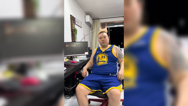 世冠皮肤到了。给大家第三视角展示下。 另行通知 今天交了。