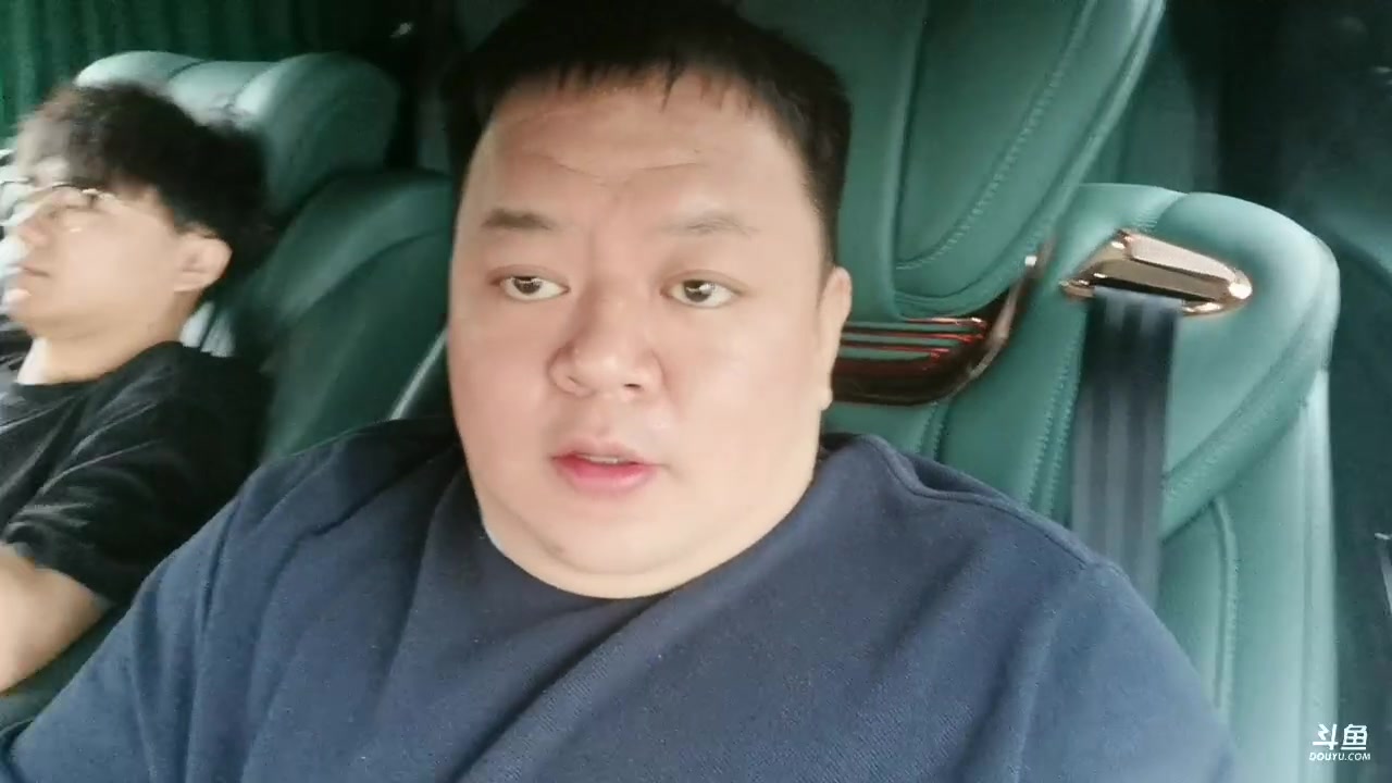 【2023-09-16 10点场】CSGO馒头：努力减肥的胖子