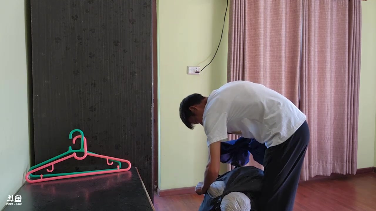 【2023-09-16 12点场】叶子户外：《纪实直播》day5尼泊尔