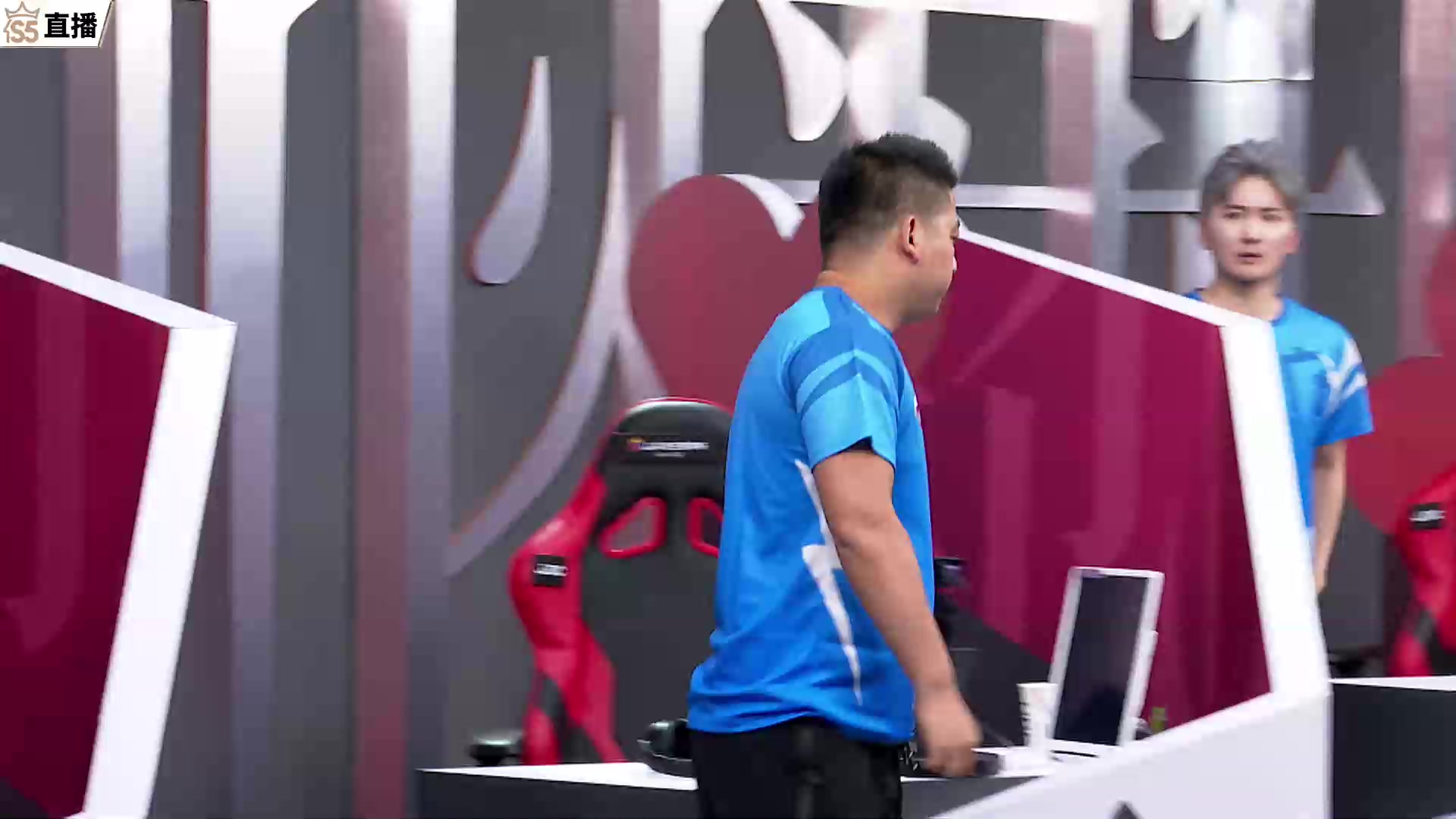 【2023-09-22 19点场】JJ斗地主官方：【观赛赢金条】斗地主秋季赛直播中