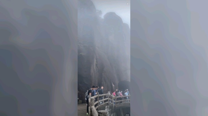 黄山今天大雾天