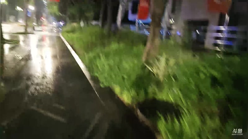 【2023-09-24 03点场】太原马超丶：真男人成都街头徒步30公里