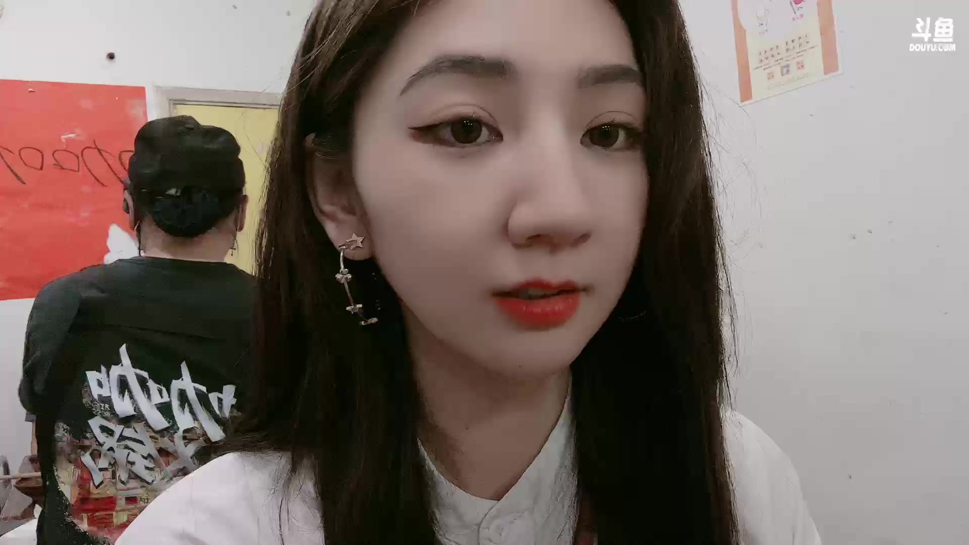 【2023-09-25 18点场】潇潇超哇噻：重庆一日游 9495657