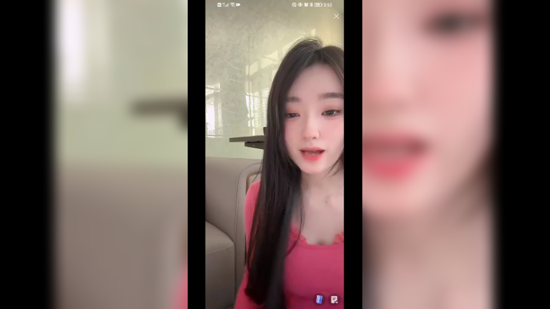 美女直播聊天真可爱