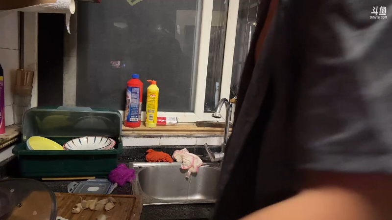 我在斗鱼看黑人毅直播户外