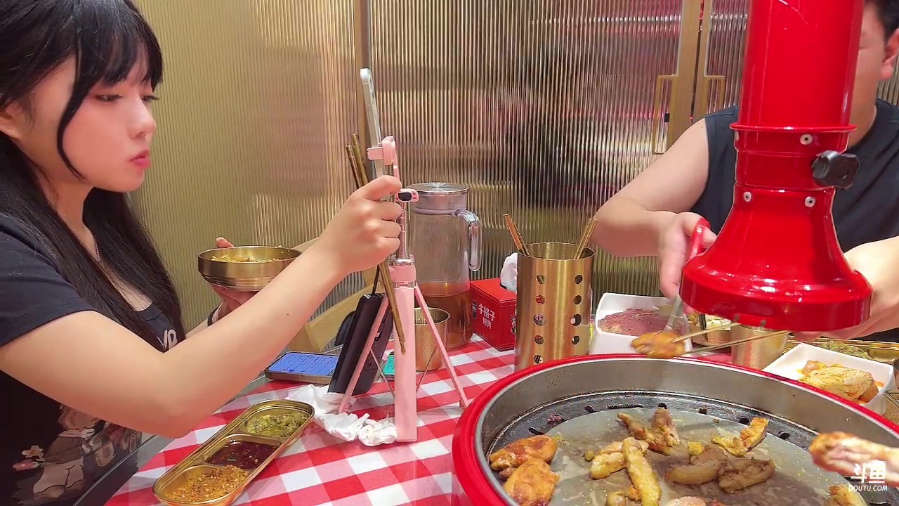 【2023-09-28 22点场】昔恩小姐姐：【小奶团】今天是嗓子哑的一天~