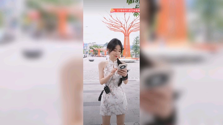 冯提莫唱歌辣妹子结果伴奏不合适