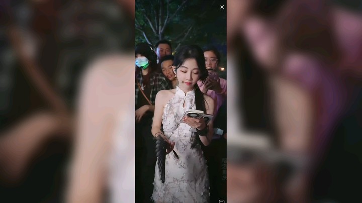 冯提莫唱歌卜卦