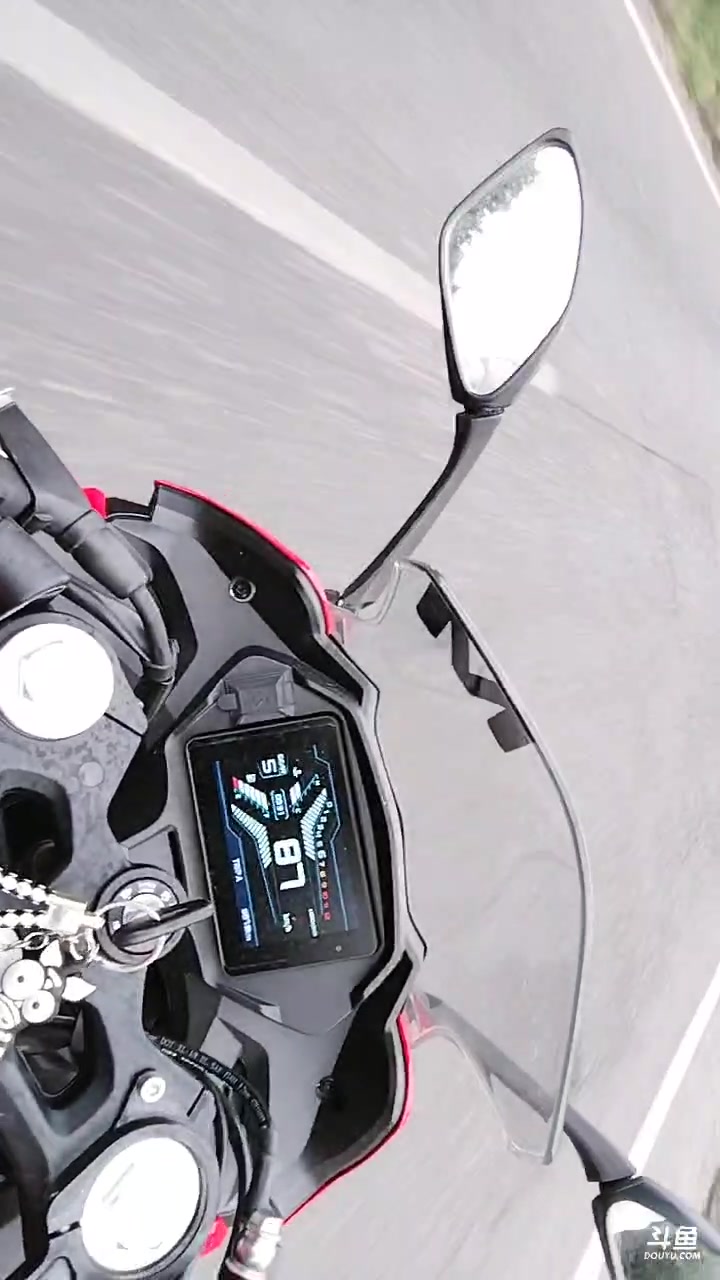 【2023-10-2 9点场】李逵bikergirl:[非常互娱]抽象女主播+1元粉丝牌~
