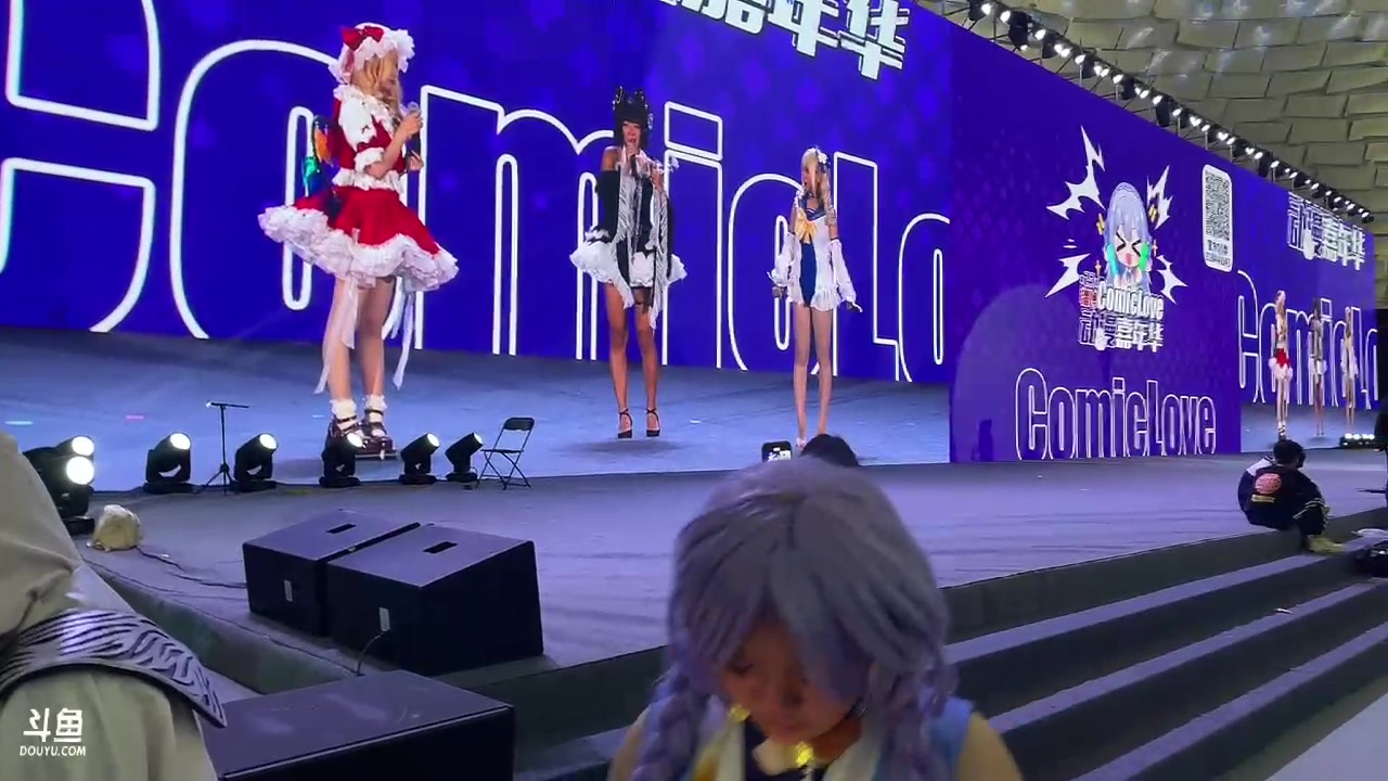 【2023-10-03 12点场】驴酱的冯雨大王：手机热关机了，马上到家播