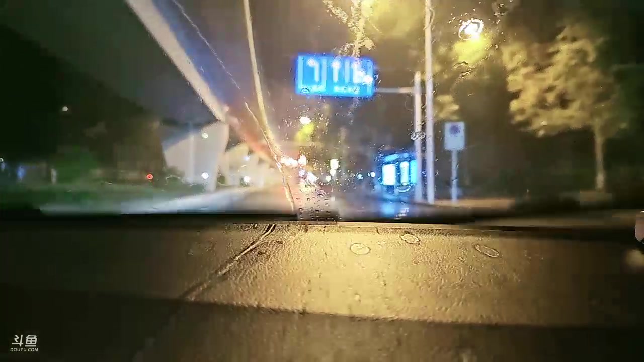 【2023-10-03 01点场】别问问就黑皮：10月4号生日啦