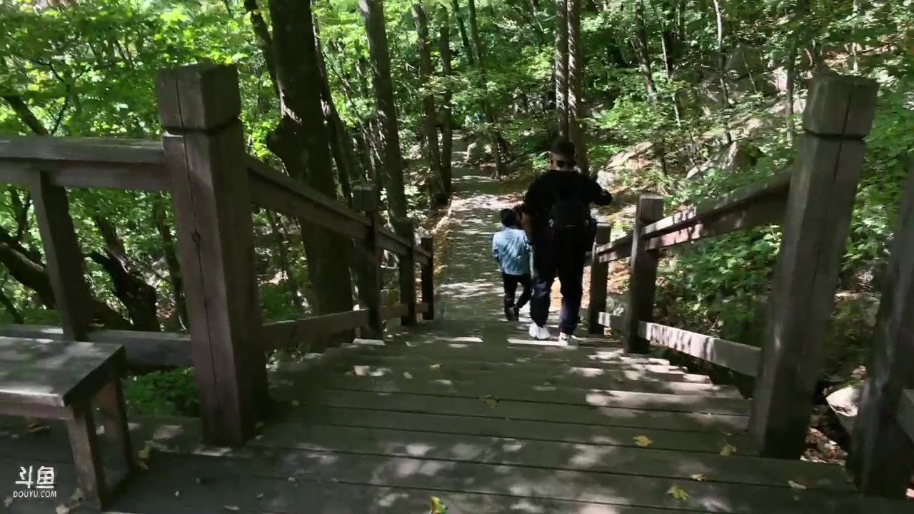 【2023-10-01 11点场】硬汉哥孙士彧：国庆快乐来玩刺激的昆特牌