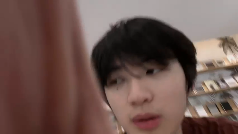 【2023-10-03 14点场】李知恩nn：李：国庆快乐~我来啦