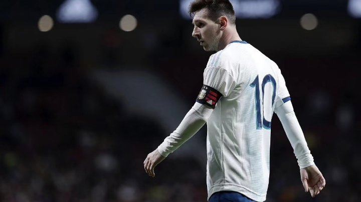【2023-10-2 19点场】俗人1118:江湖情之Messi
