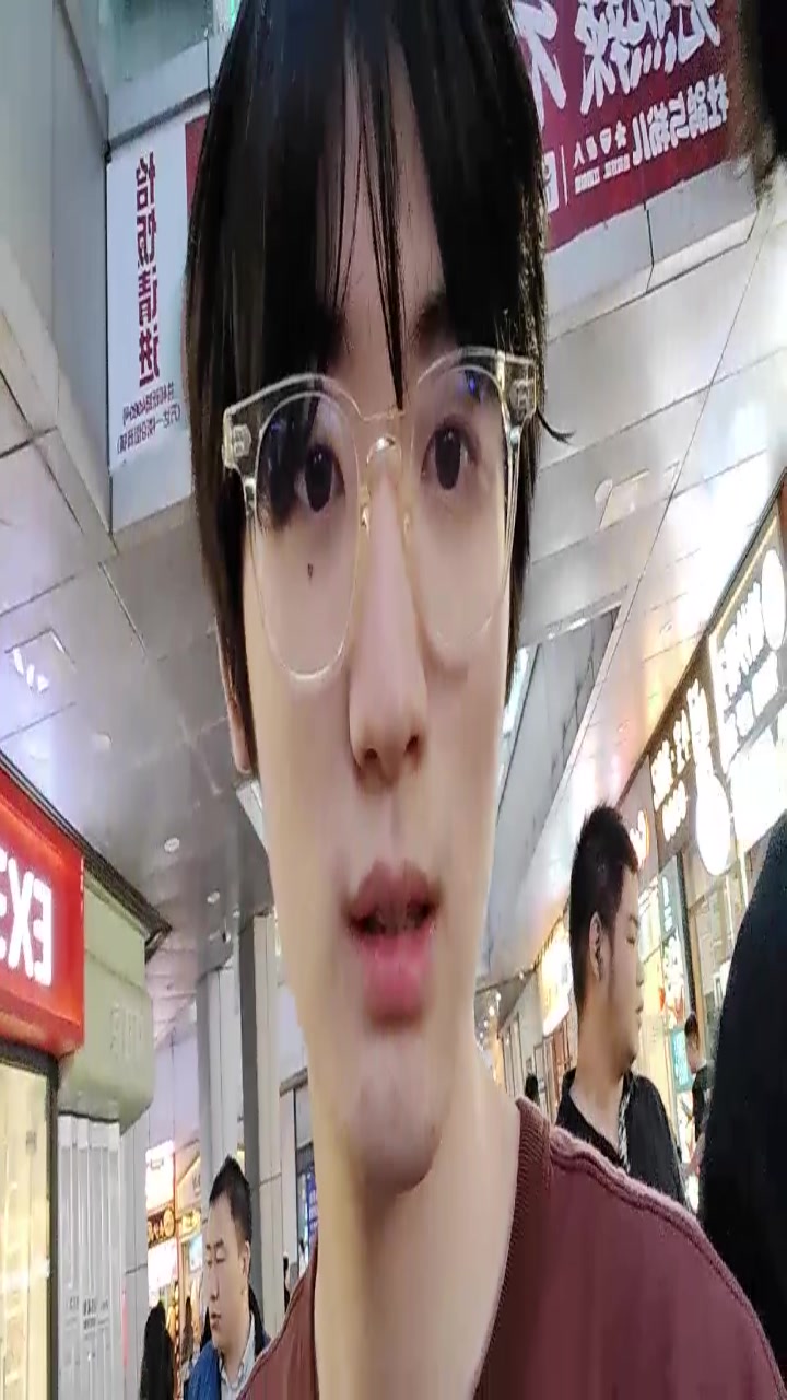 【2023-10-04 17点场】李知恩nn：李：国庆快乐~我来啦