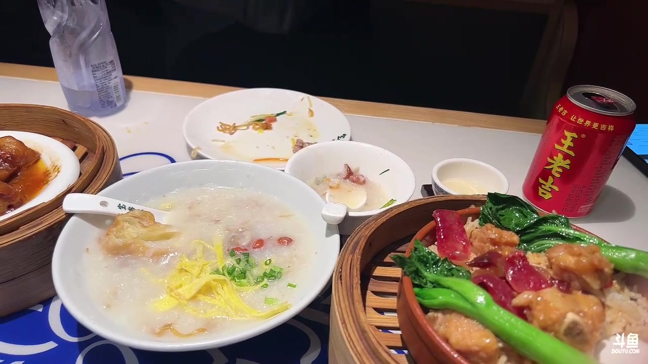 【2023-10-05 18点场】小小娥1：这几天都在上海只能播一下户外！