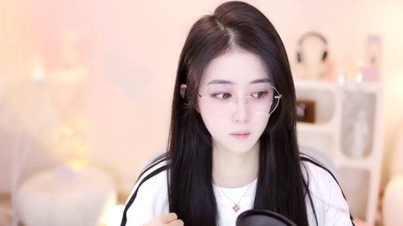【2023-10-05 21点场】阿梨small：晚霞与鲜花共绘浪漫！