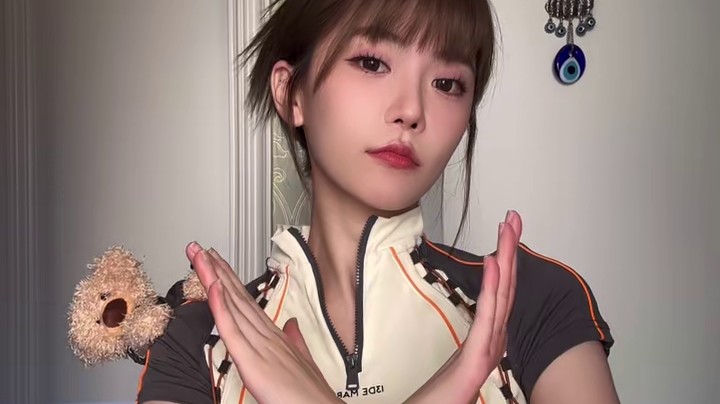 来段手势舞
