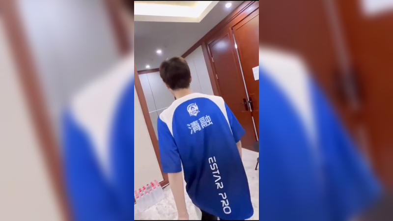 这个转场怎么样呢？