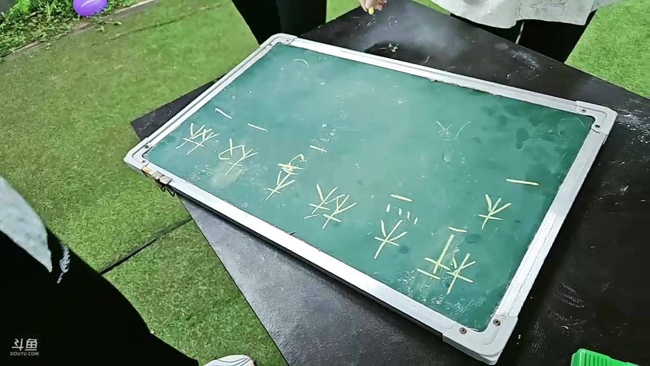 【2023-10-04 17点场】秀才冷男：出笼啦~~~~