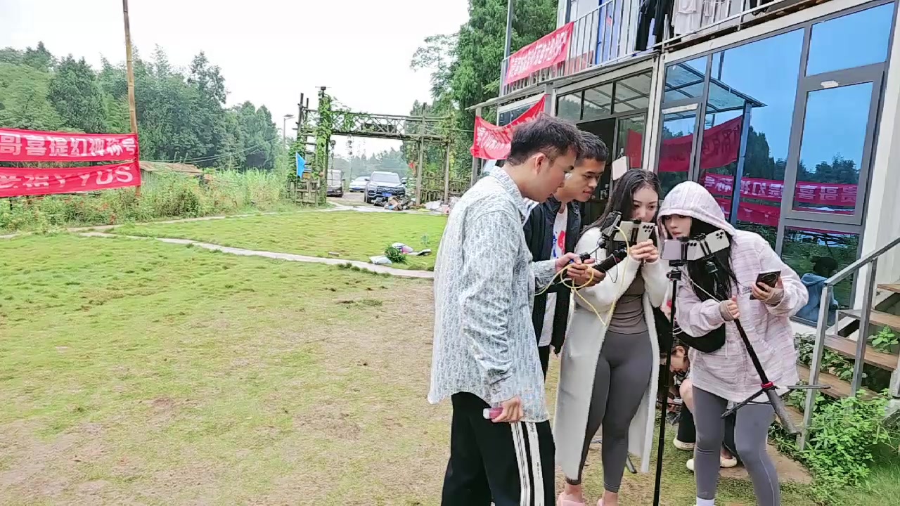 【2023-10-04 15点场】秀才冷男：出笼啦~~~~