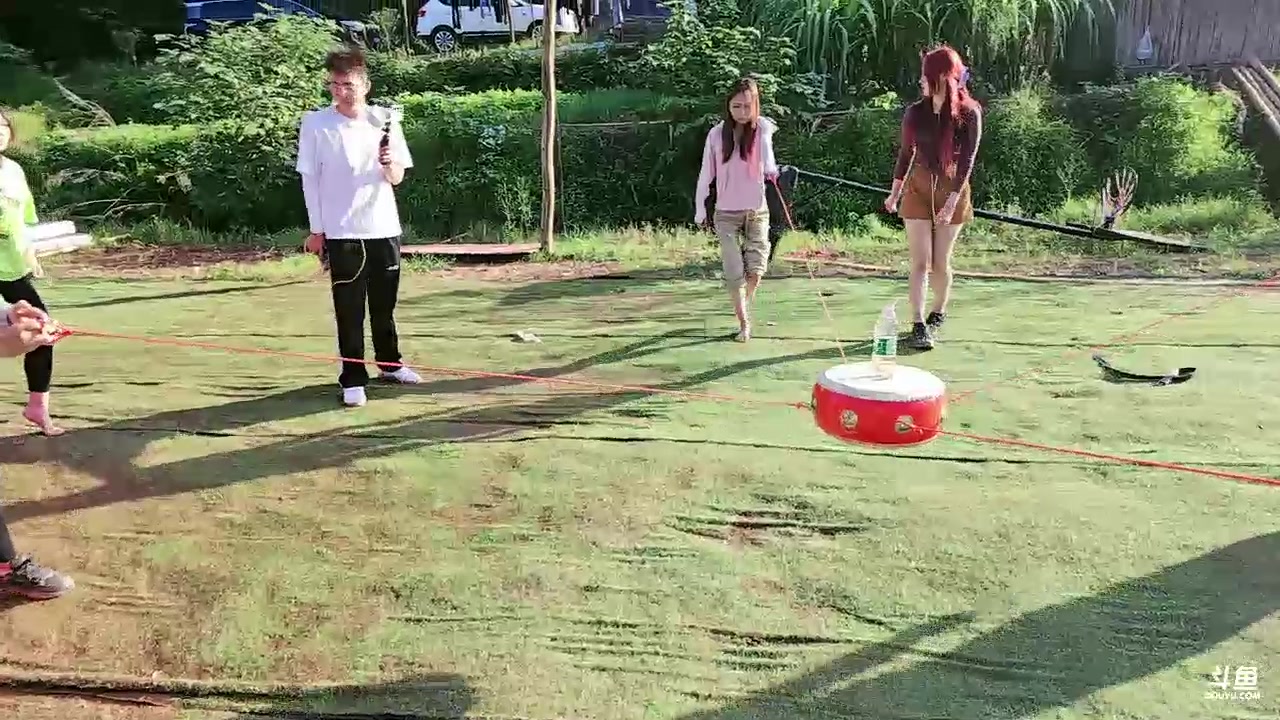 【2023-10-07 16点场】秀才冷男：985体验！0.1元粉丝牌黄金卡已开~