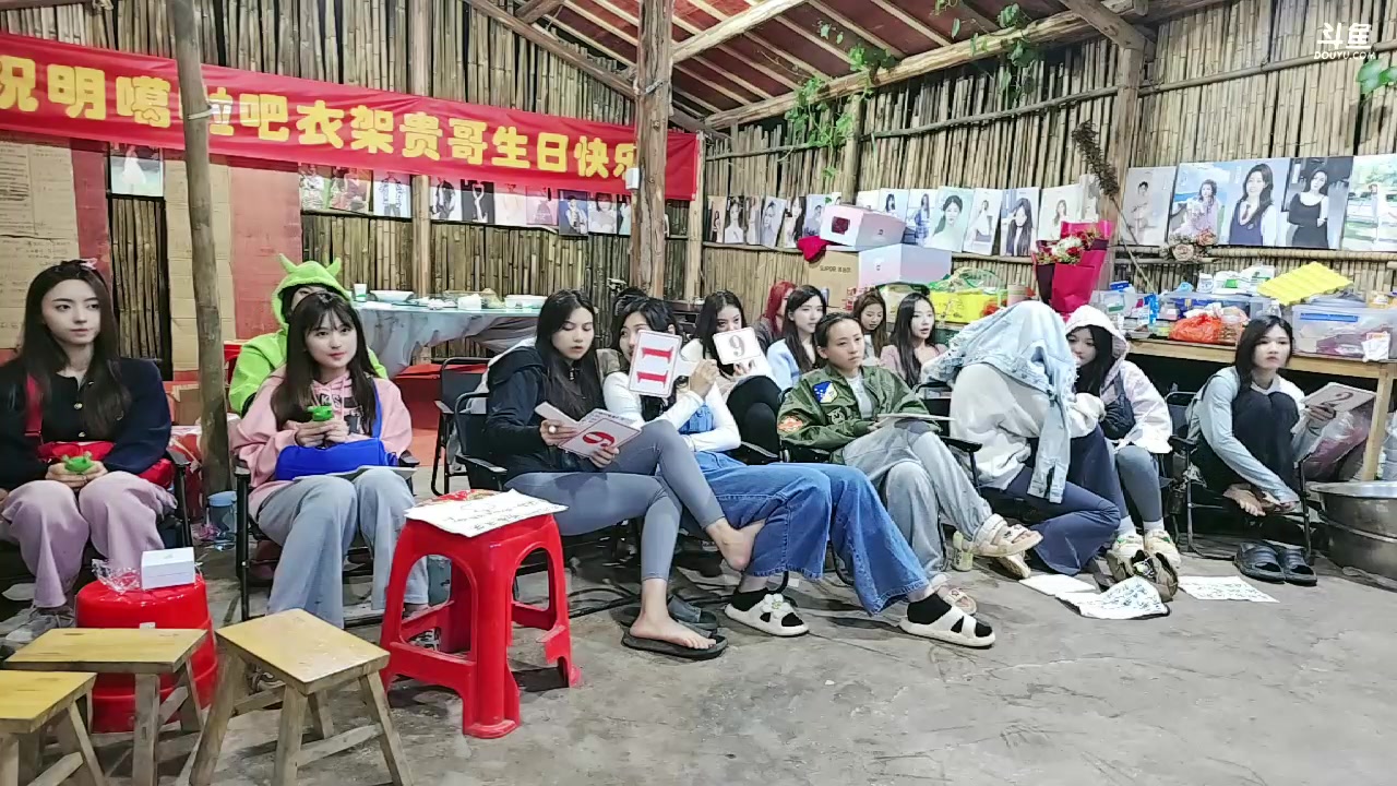 【2023-10-05 22点场】秀才冷男：0.1元粉丝牌钻粉狂欢卡已开~