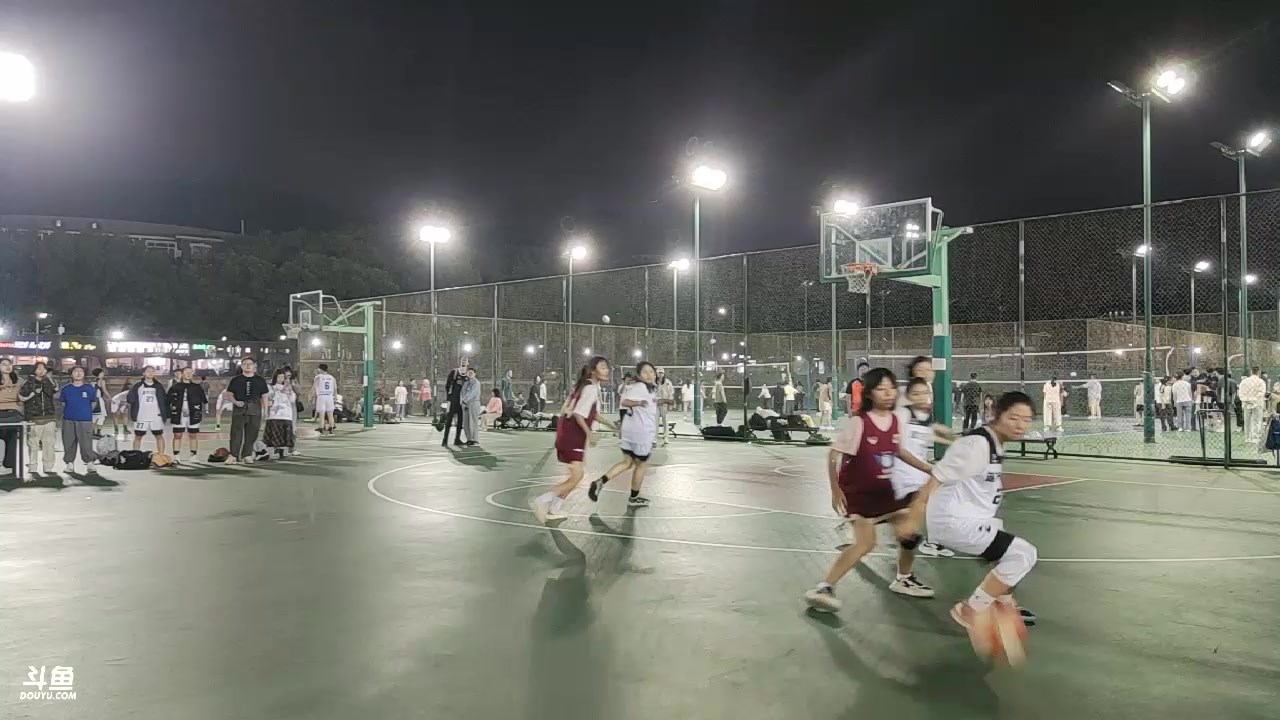 【2023-10-11 19点场】材料女篮HNU:新生赛材料vs经贸