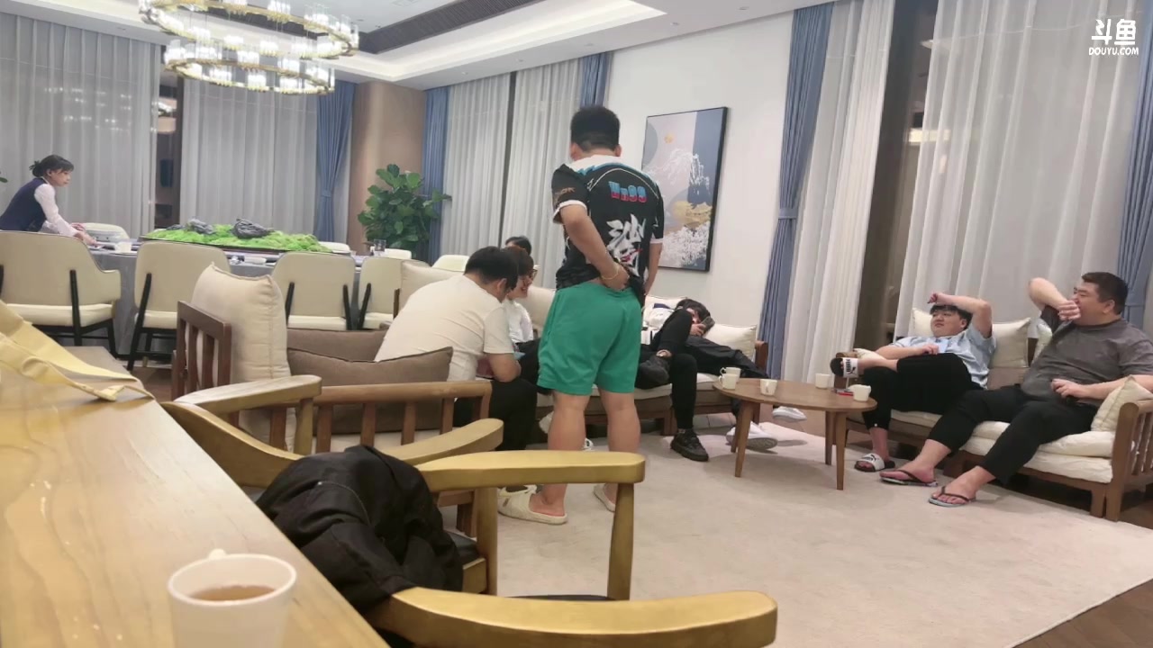 【2023-10-11 00点场】白鲨常旭DBQ：1毛钱粉丝牌.背水一战