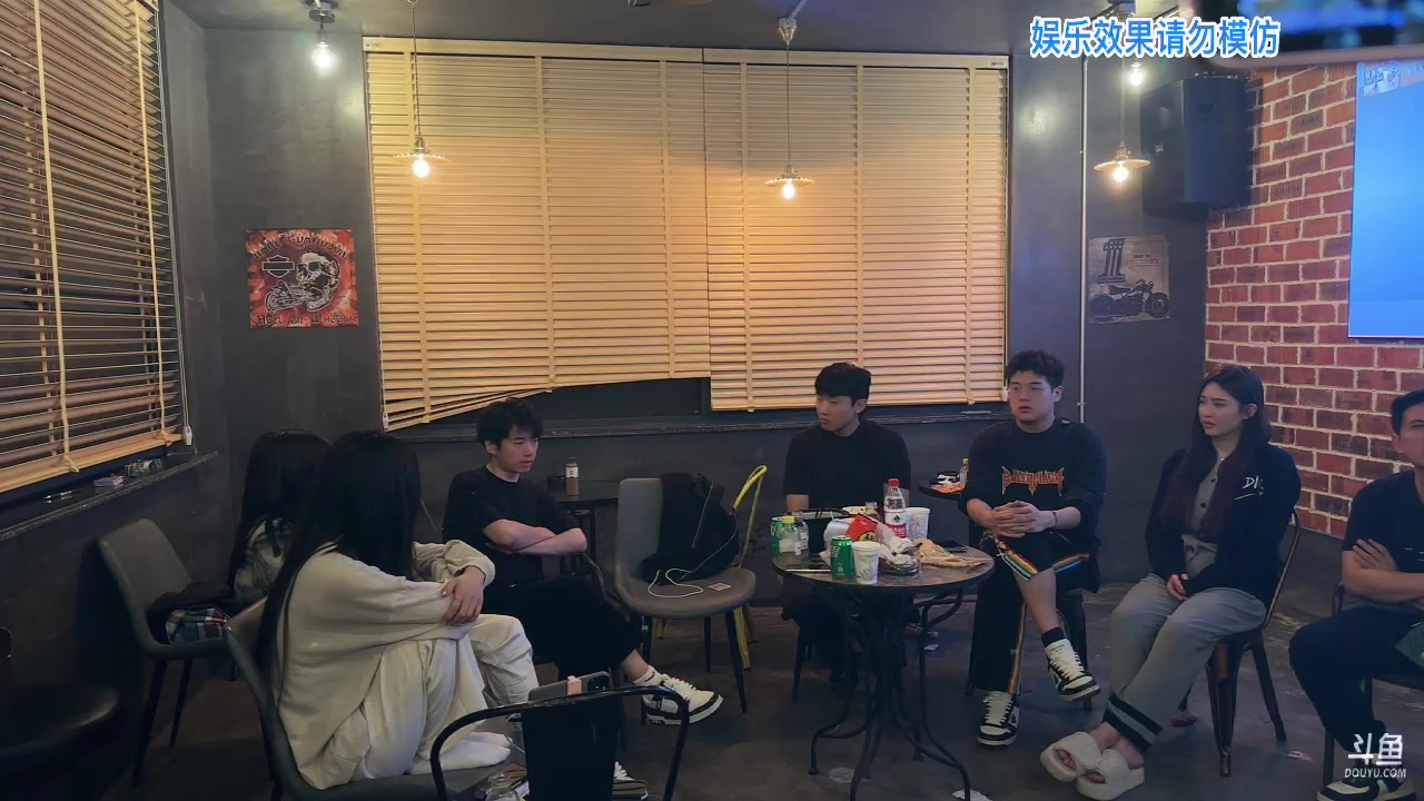 【2023-10-12 03点场】胸肌很大的良小伞：山顶户外团建！巨龙族集合！