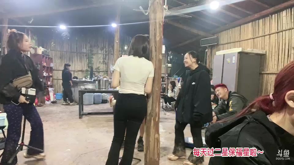 【2023-10-11 18点场】惠娜娜呀:【小奶团】恭喜白羊满级牌子～爷爷荣升榜一