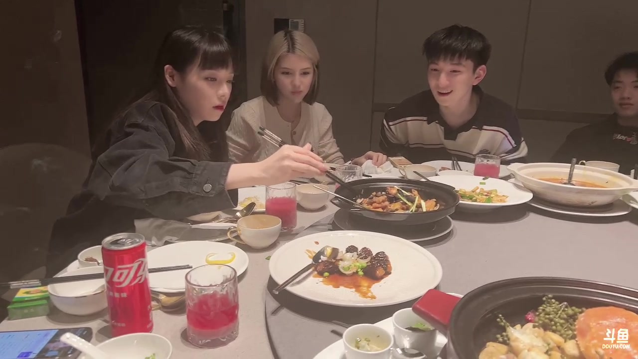 【2023-10-13 18点场】imxiaoxin：【✘-✘】杭州 杭州！