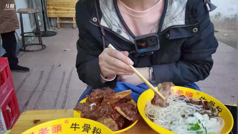 【2023-10-14 17点场】刘灶灶：景德镇陶瓷市集。。。