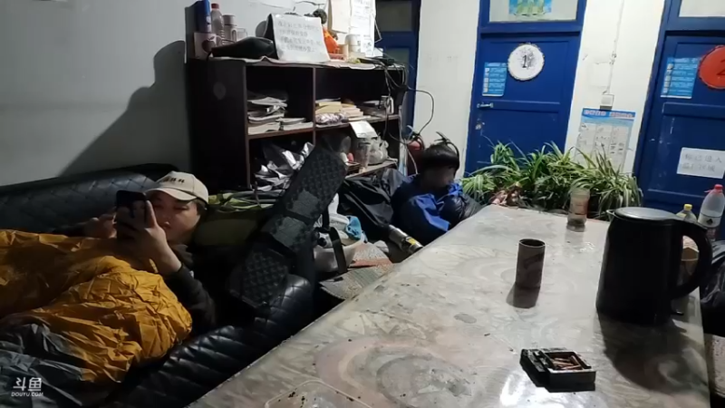 【2023-10-12 00点场】叶子户外：几天不见，盛世想念