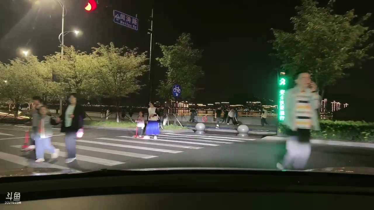 【2023-10-15 19点场】Kiki仔ovo：【ki仔】xin家采购