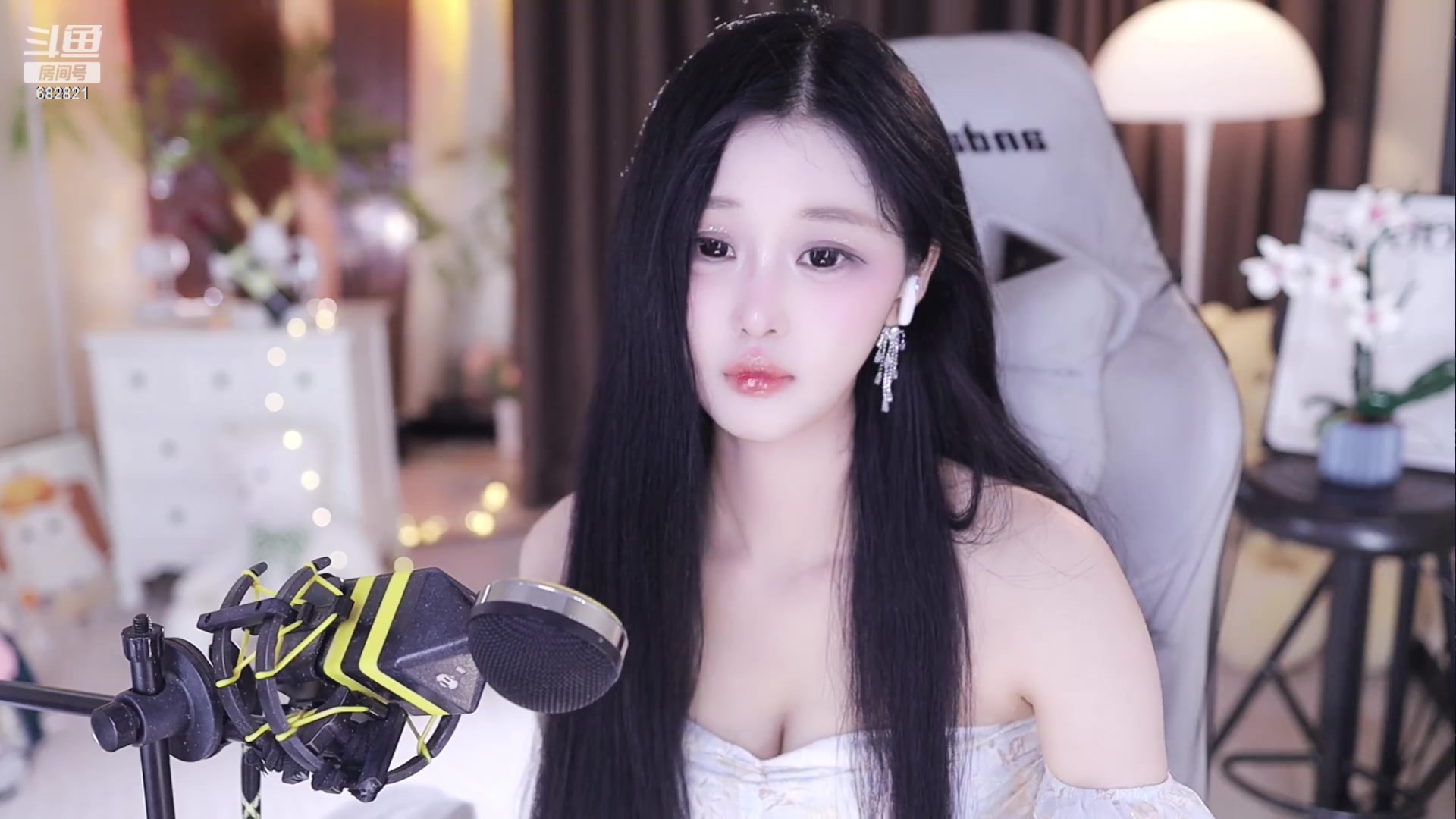 【2023-10-17 00点场】苏小懒困了：⭐西湖边上的纯玉天花板小姐姐开杀了