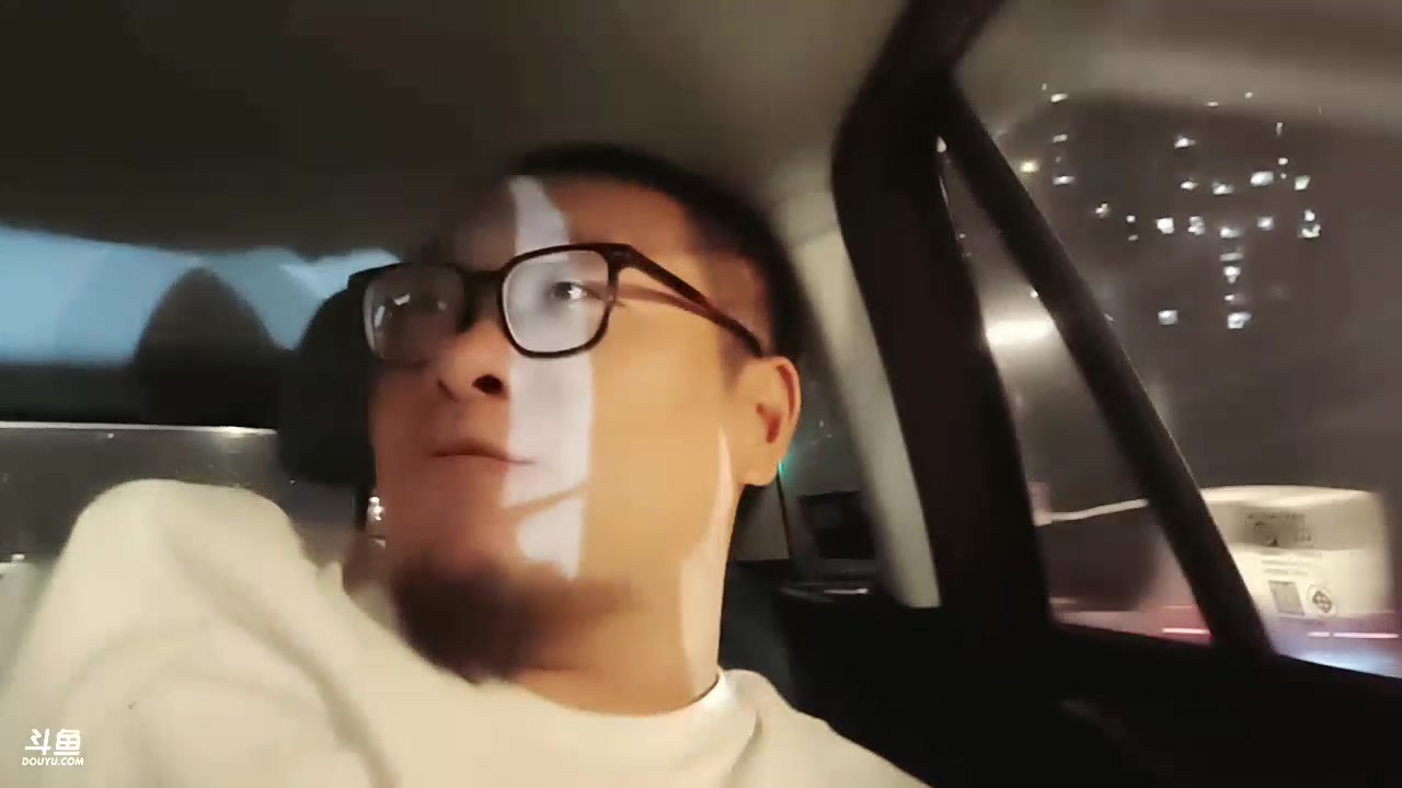 【2023-10-17 22点场】王师傅精益求精：晚上拍视频，酌情户外~