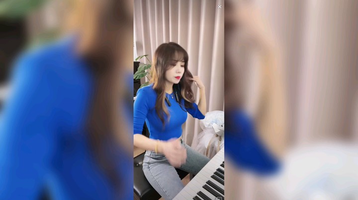 美女主播好身材