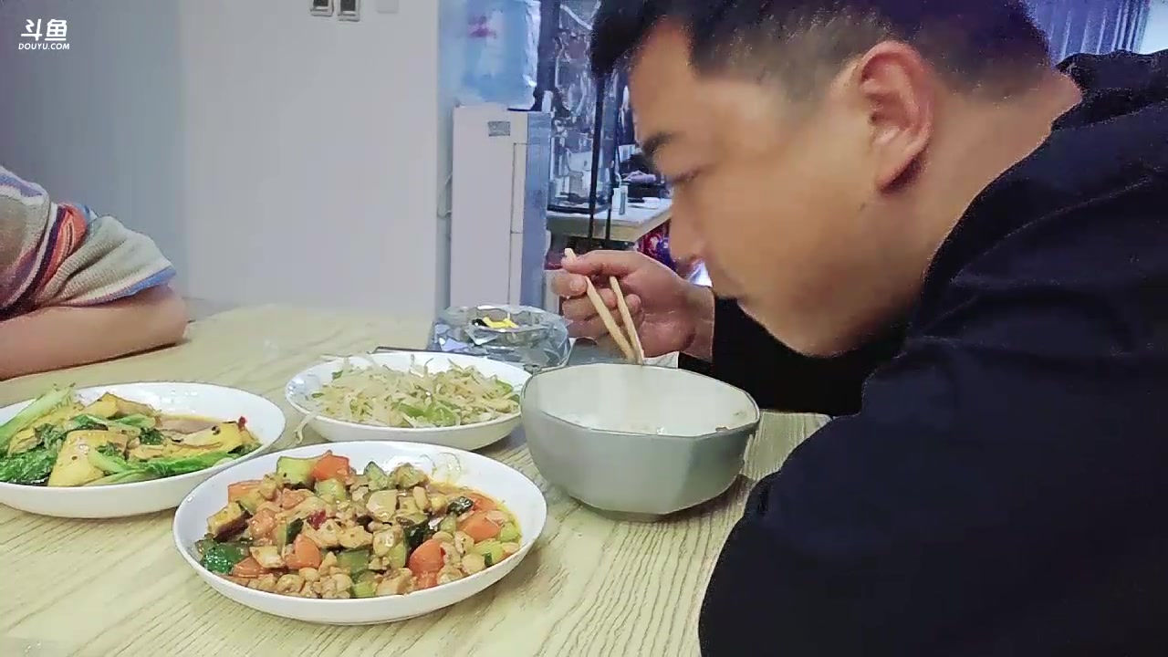 【2023-10-19 19点场】大嘴love：【郑州】日行一善