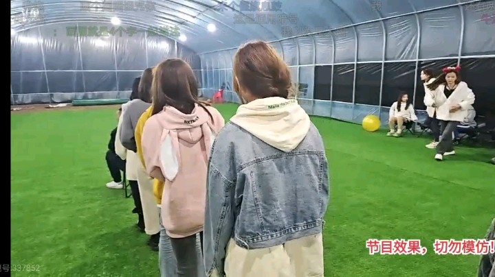 女主播玩游戏猜成语，最后心哥出成语太难了