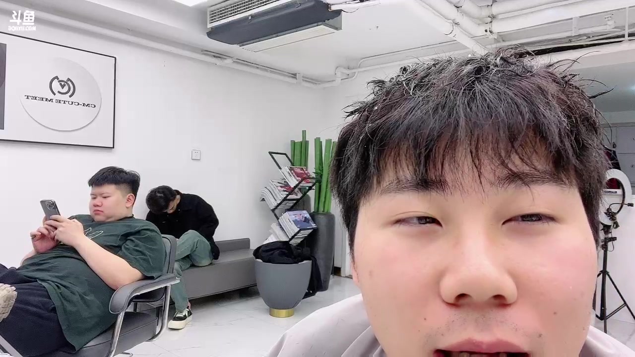 【2023-10-20 19点场】imxiaoxin：【✘-✘】黑白双煞 户外节目